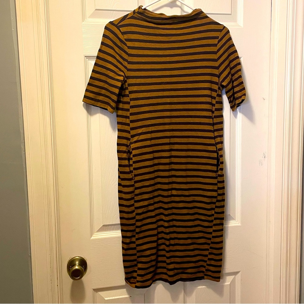 Lou & grey funnel neck dress